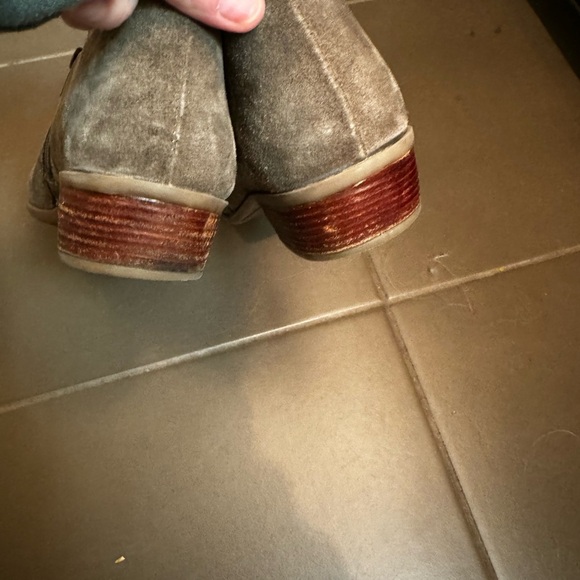 DIBA LAYLA Taupe Suede Leather Side Zip Shoe Bootie Ankle Boot Bootie Western - Picture 7 of 15